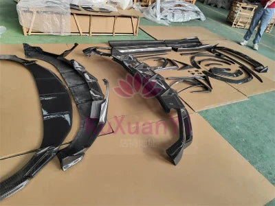 Kit de carrosserie en carbon™ Lamborghini Urus